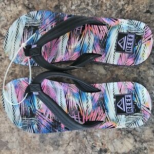 NWOT‎ Reef size 4 Ahi Palm Flip flops Sandals thong sandals girls